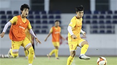 Trung vệ Quang Thịnh: 'Loại 9 cầu thủ là áp lực lớn'